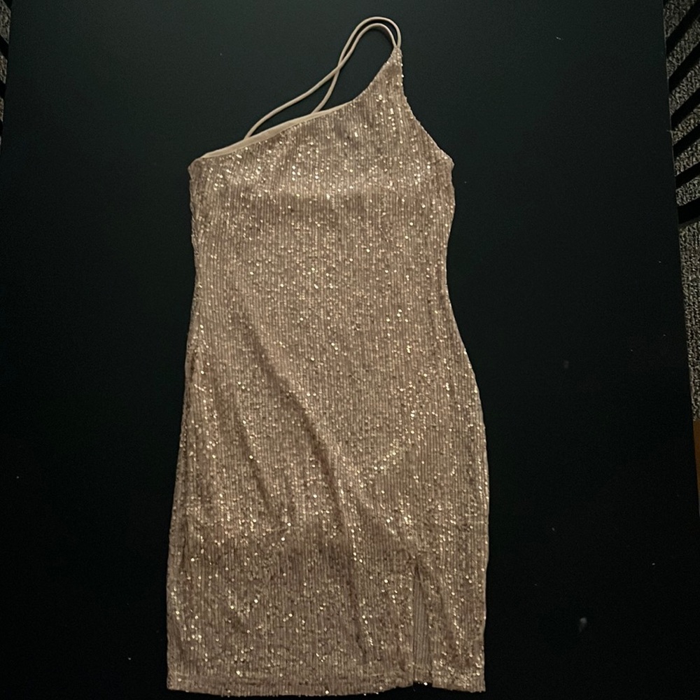Pink Lily Sequin Dress, Size Medium, Color Rose Gold